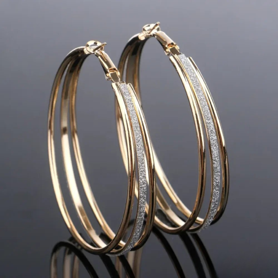 Aretes de aro retro dorados