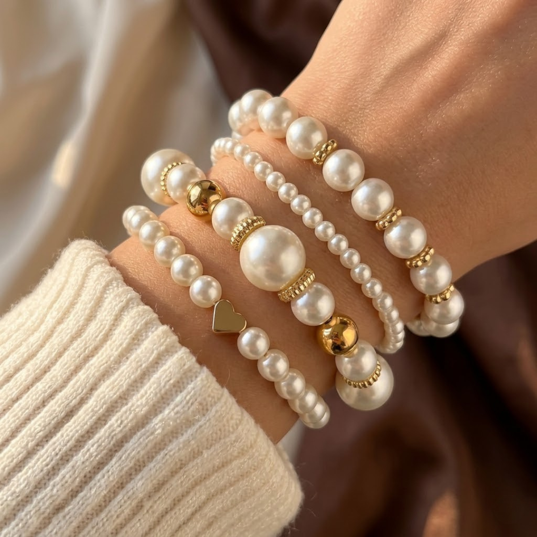 Ensemble de bracelets perlés en or