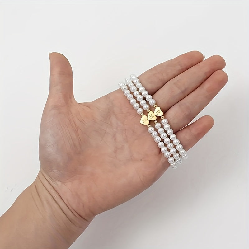 Pulsera chic con inicial A-Z y corazón