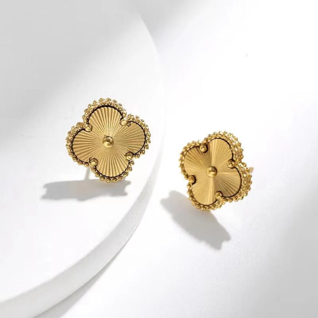 CLOVER | Pendientes Dorados