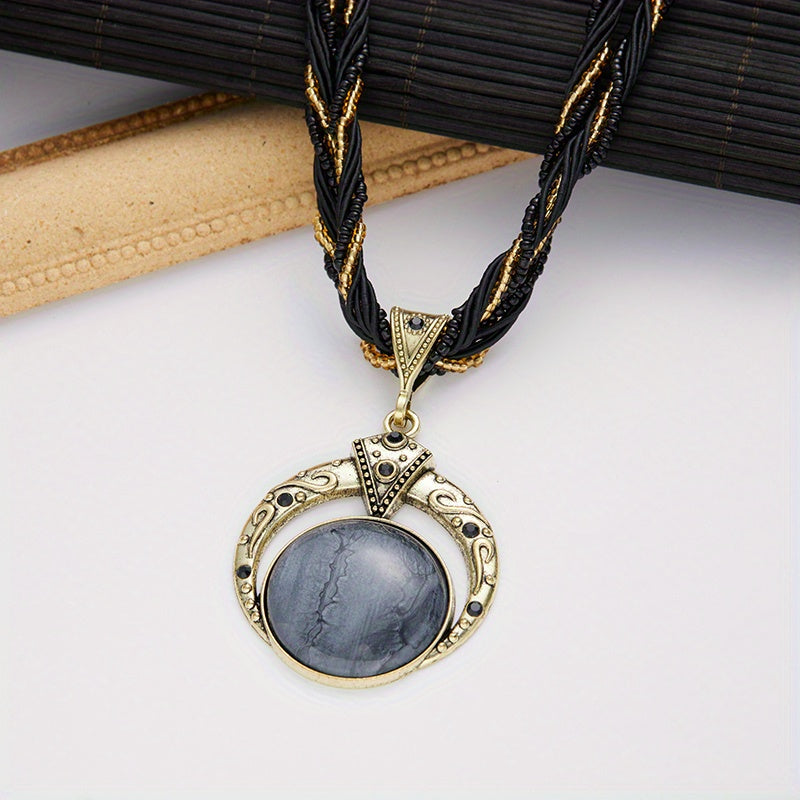 Collar bohemio con colgante