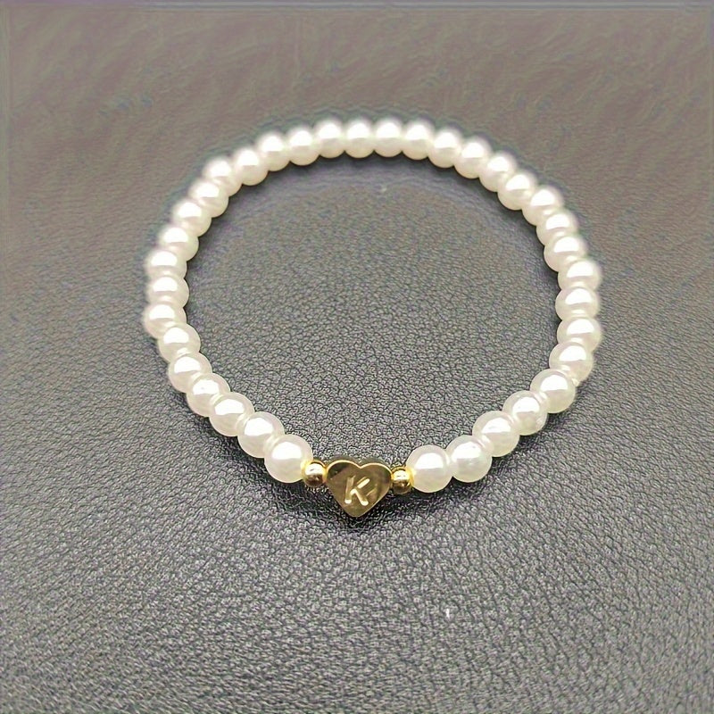 Pulsera chic con inicial A-Z y corazón
