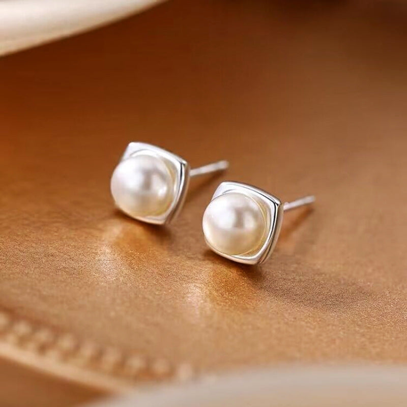 Aretes con perlas de agua dulce