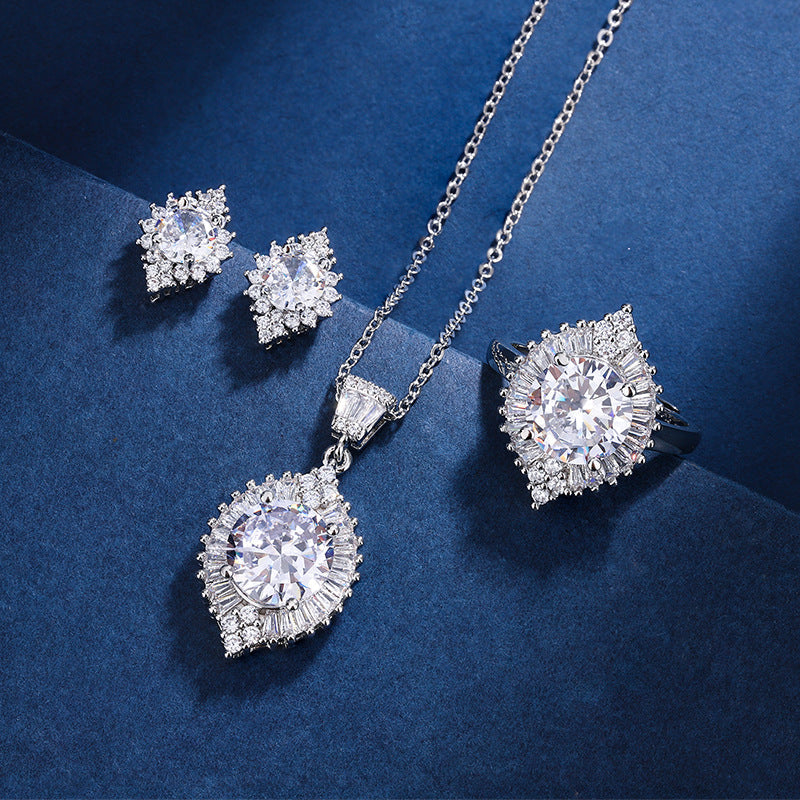 Aria Gaze Set | White Gold