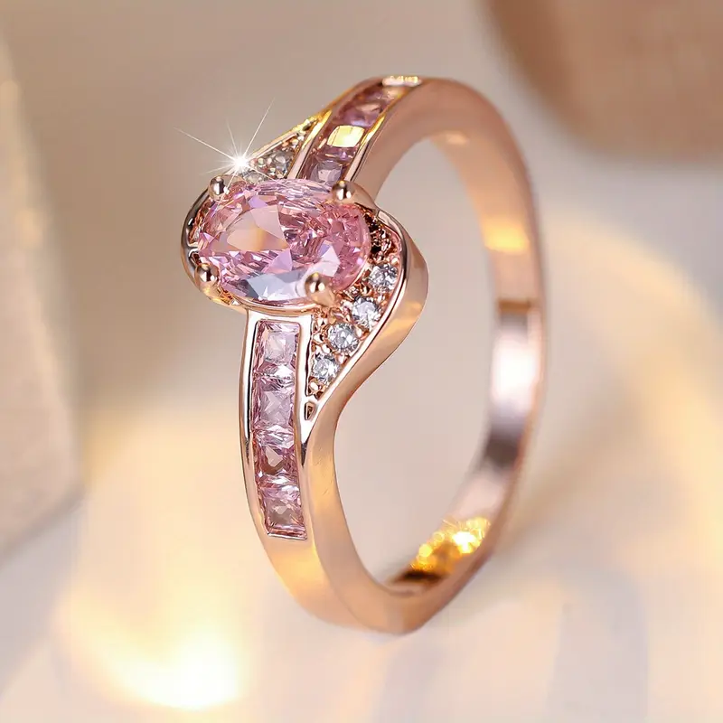 Anillo exclusivo de oro con cristal rosa