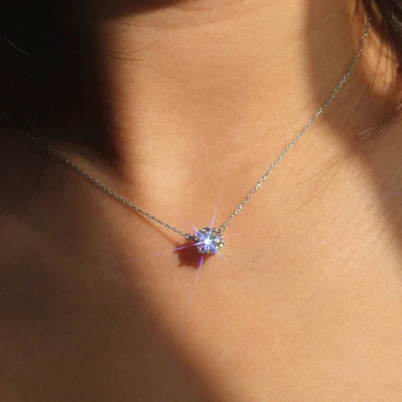 Collar solitario elegante con cristal