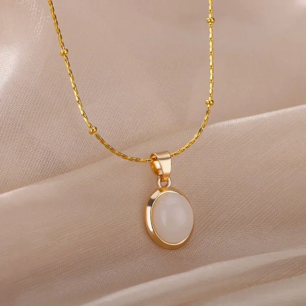 Collar chic de acero inoxidable dorado con colgante de ópalo en forma de gota de agua