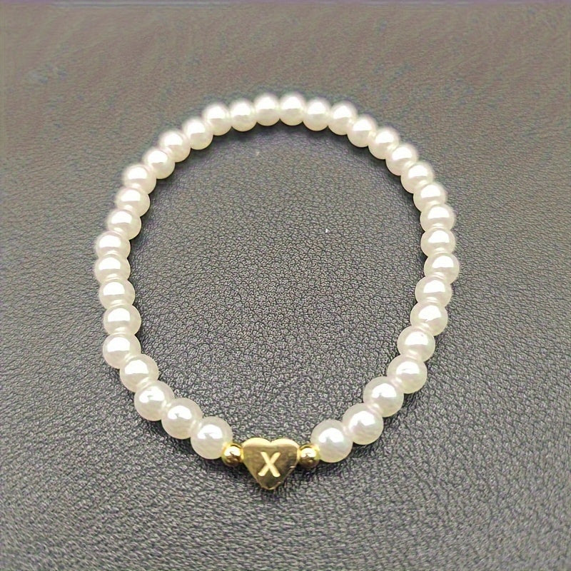Pulsera chic con inicial A-Z y corazón