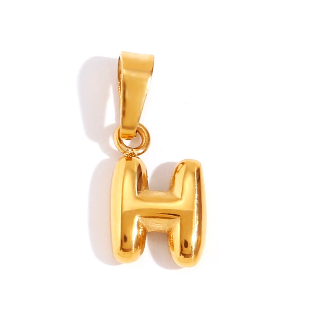 Collar elegante con letra estilo burbuja