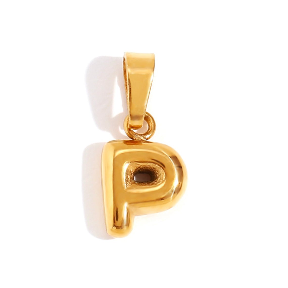 Collar elegante con letra estilo burbuja