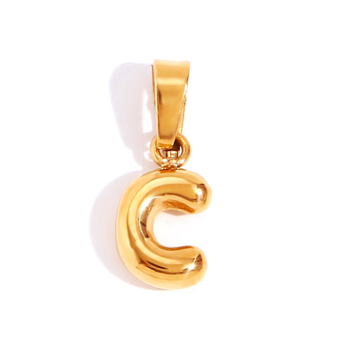Collar elegante con letra estilo burbuja