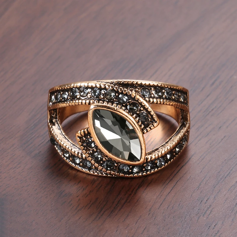 Anillo con cristal negro