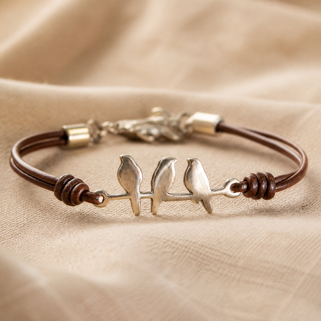 Bracelet en cordon de cuir oiseau vintage