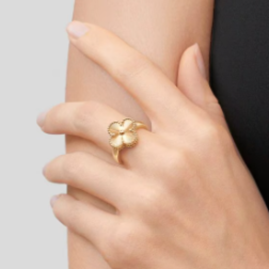 CLOVER | Anillo Dorado