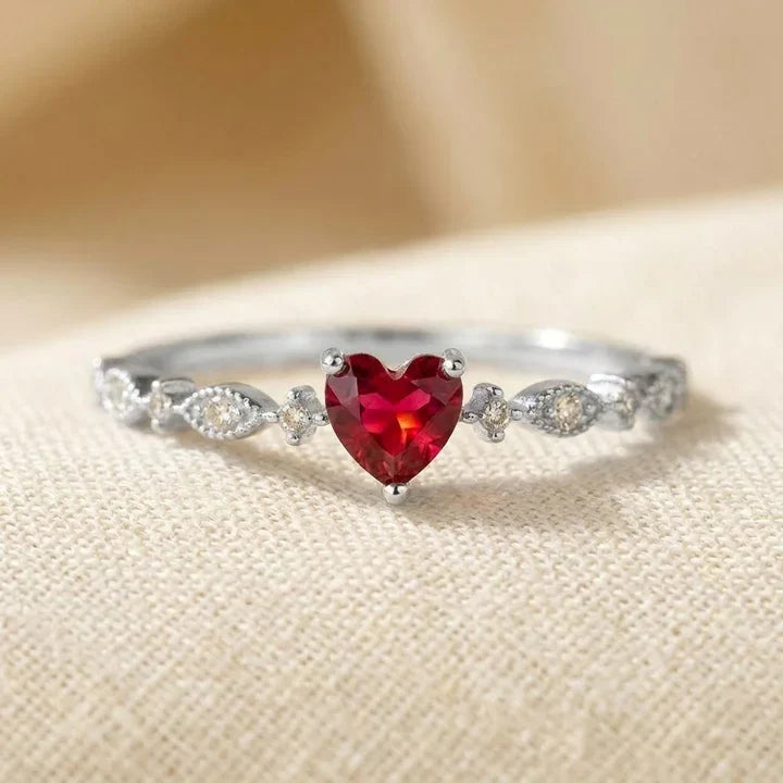 Bague cœur rubis en or