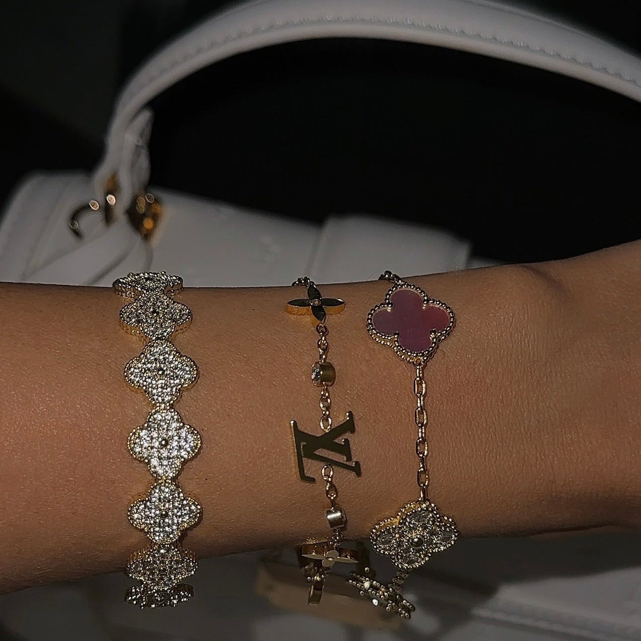 EXCLUSIVO | Pulsera Lottie Dorada