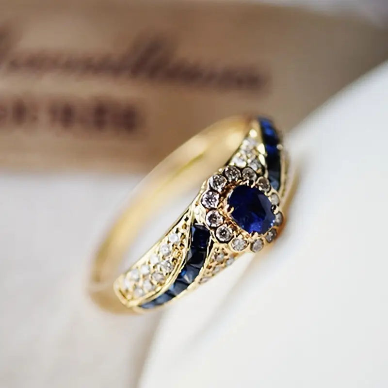 Anillo Avelisse Moraziel