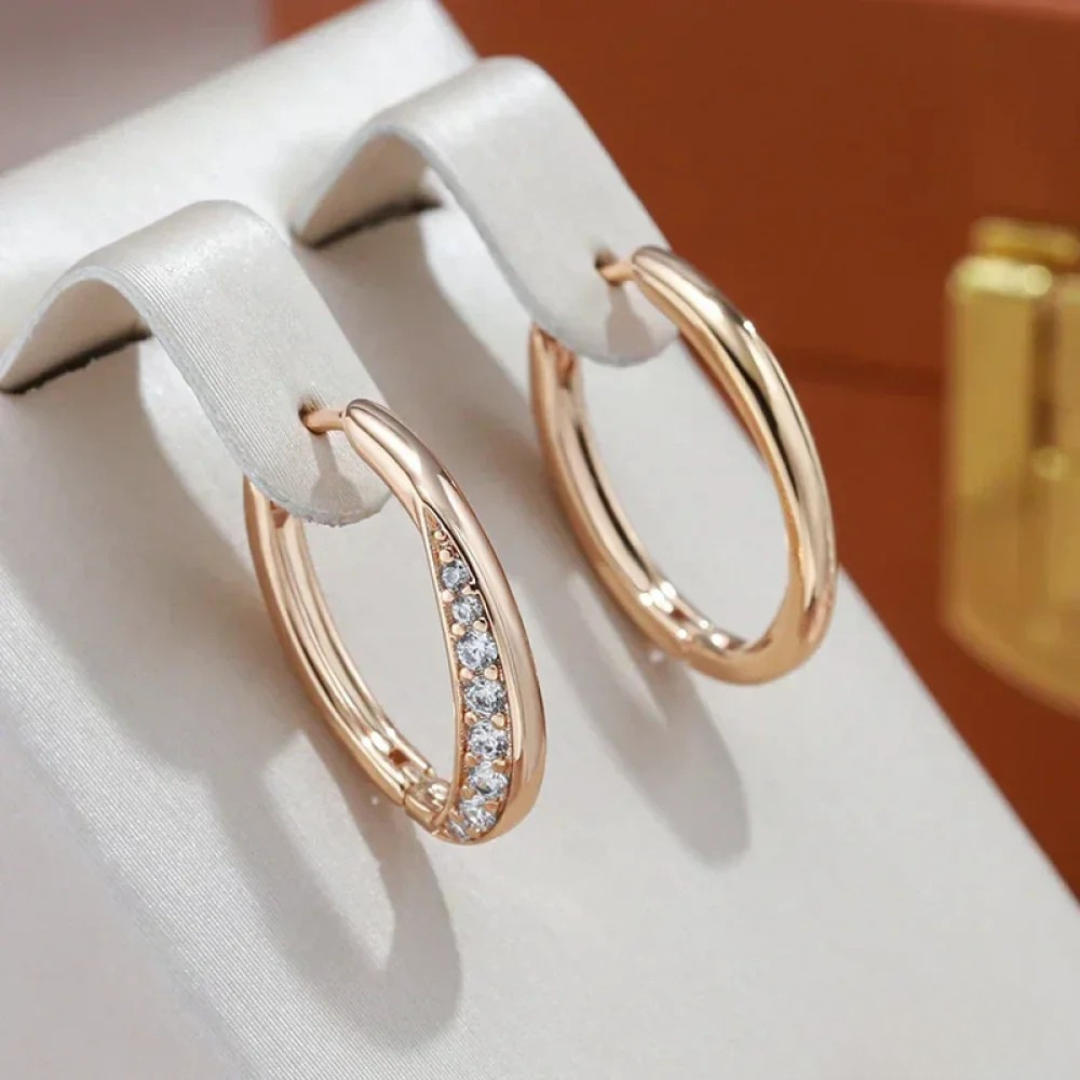 Aretes de aro dorados chic