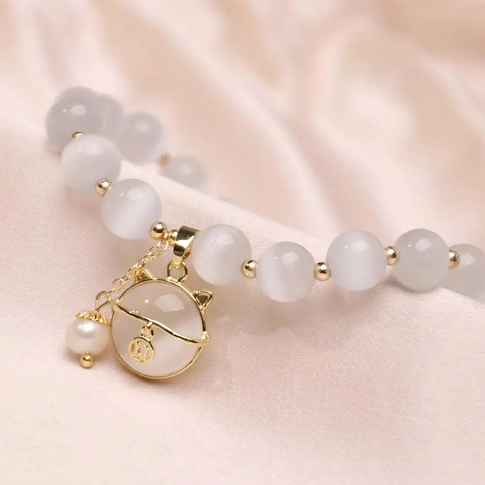 Pulsera de perlas con colgante de gato de la suerte