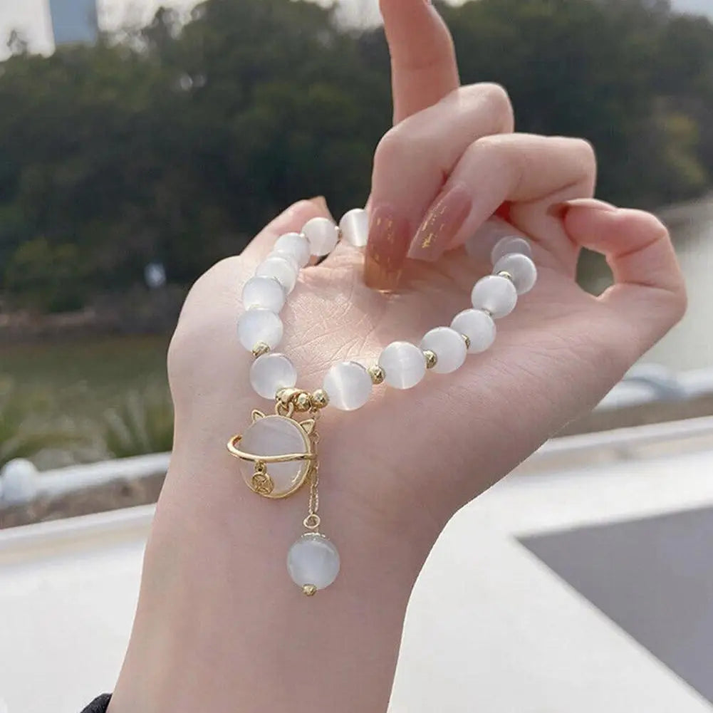 Pulsera de perlas con colgante de gato de la suerte