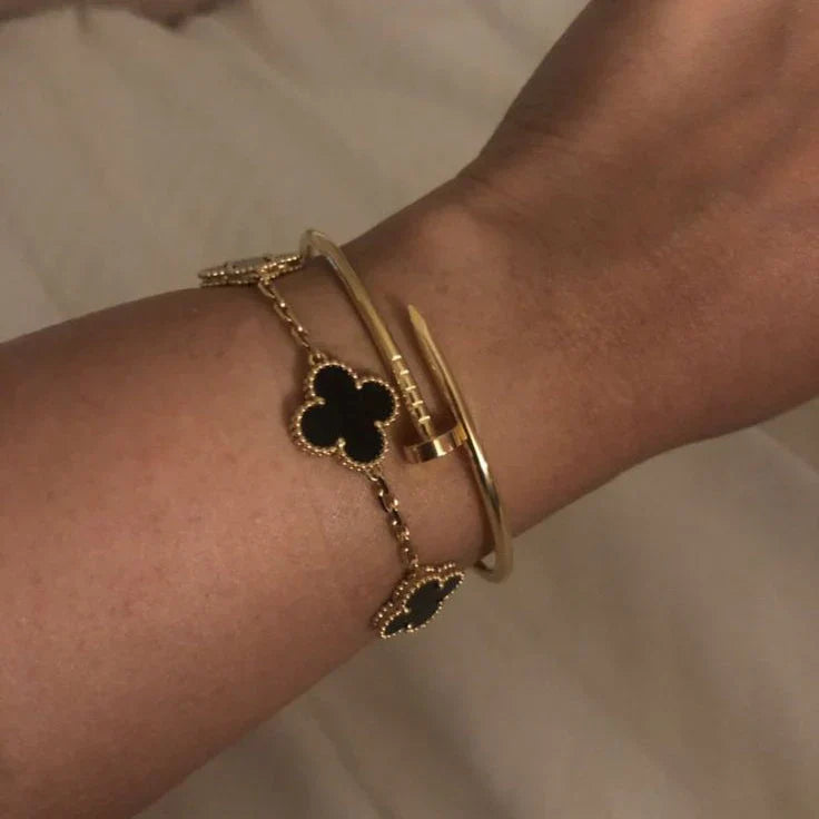 CLOVER | Pulsera Negro/Dorado