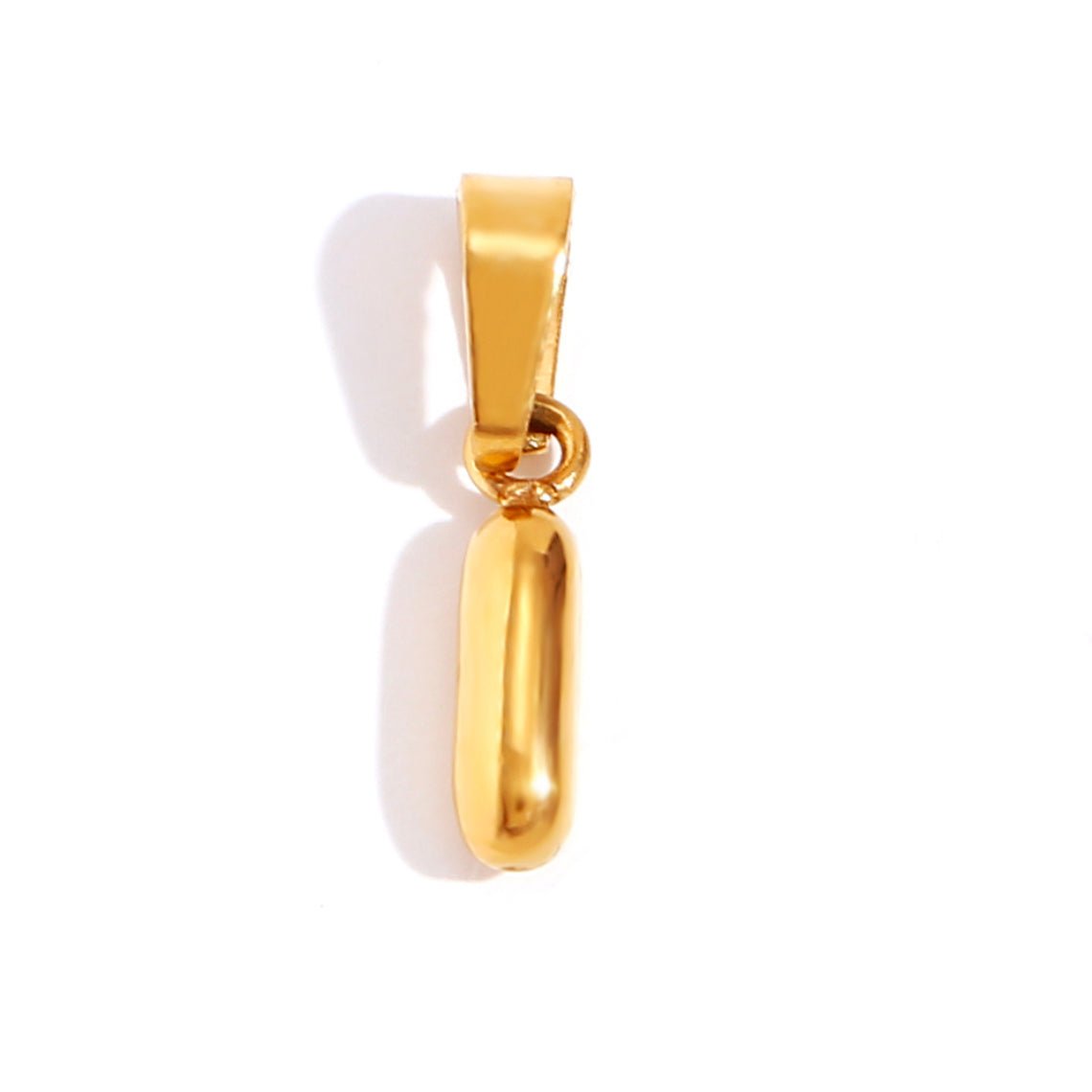 Collar elegante con letra estilo burbuja