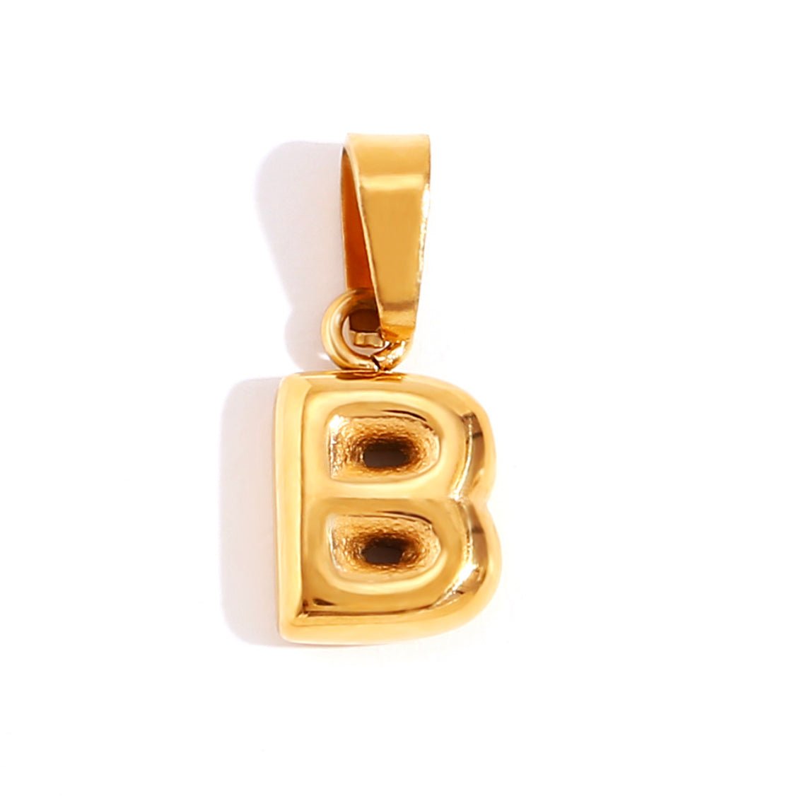 Collar elegante con letra estilo burbuja
