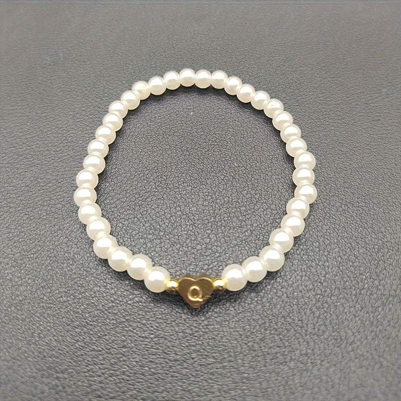 Pulsera chic con inicial A-Z y corazón
