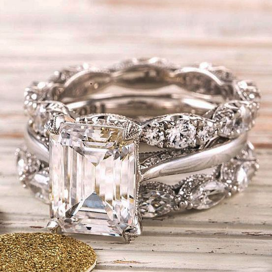 Bague vintage argentée brillante à plusieurs rangs
