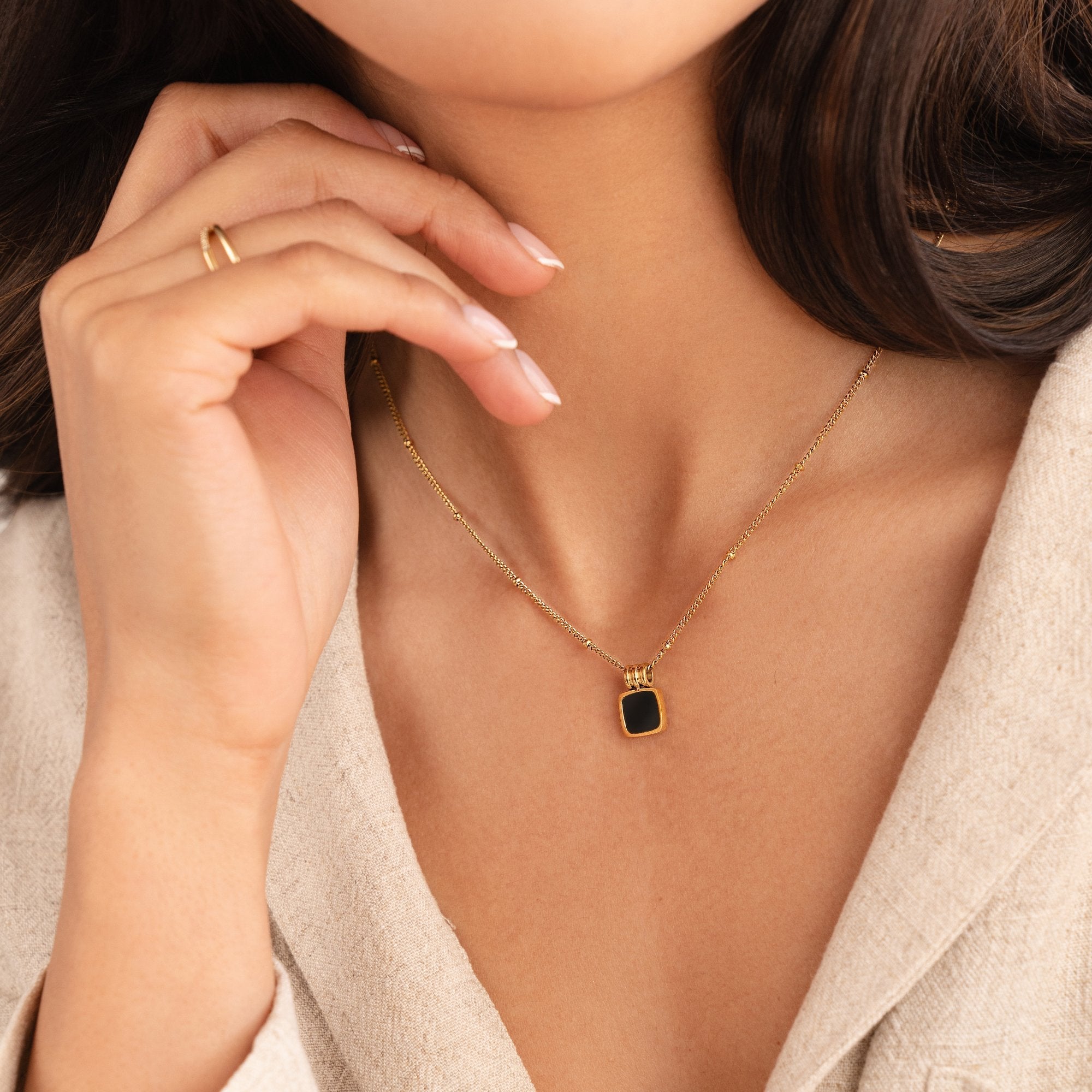Collier élégant à double couche